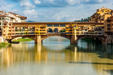 Fotobehang Ponte Vecchio Ponte Vecchio-brug over de rivier de Arno in Florence, Italië