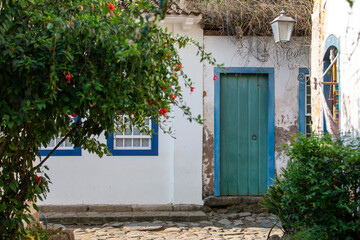 Fototapeta na wymiar Old house in the village (Paraty, Rio de Janeiro)