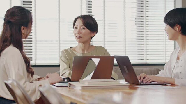 ビジネス・女性