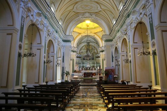 Praiano - Interno della Chiesa di San Gennaro