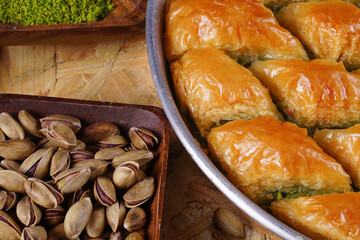 Baklava on the tray, baklava on the plate, pistachio baklava, Gaziantep baklava