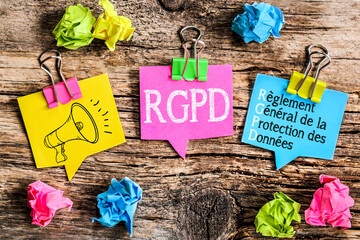 Colorful speech bubbles with clipping concept with the acronym rgpd - obrazy, fototapety, plakaty