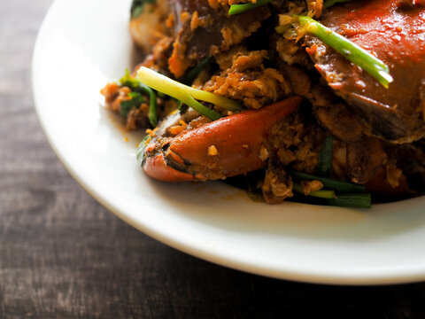 Stir Fried sea crab with Singaporean Style