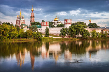 Fototapeta na wymiar Temples and towers of the Novodevichy Convent, Moscow