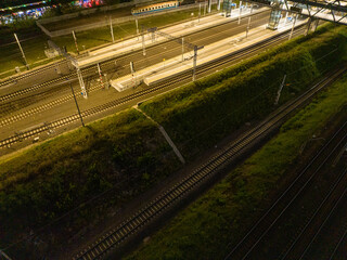Fototapeta na wymiar nocne zdjęcia miasta z drona, warszawa, okolice dworca zachodniego
