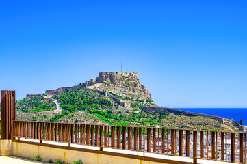 Obraz premium Medieval Santa Barbara Castle in Alicante, Spain