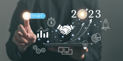 Startup business design concept, bussinesswoman showing target vision.