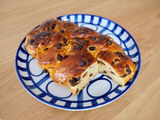 homemade raisin bread