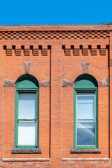 Obraz premium Architectural details of buildings in the summer. Rural Minnesota city in the USA.