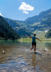 woman in the alpinlake
