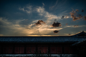 Korean palace at night