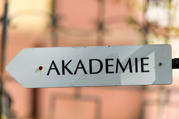 Akademie - Wegweiser