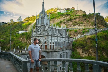 Fototapeta premium santuario de las lajas en colombia