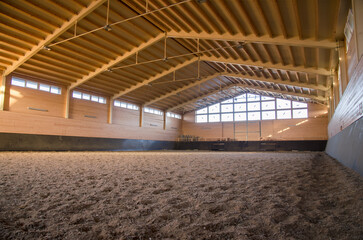 empty training horse arena - 537855555