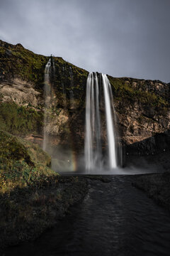 waterfall in Iceland © Ramses Ortiz 