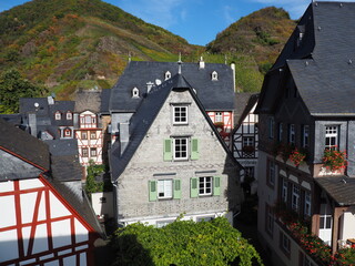 Beilstein im Herbst – das Dornröschen der Mosel