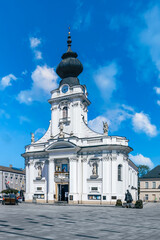 Wadowice miasto Karola Wojtyły - Jan Paweł II Bazylika w centrum miasta