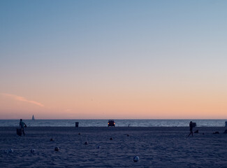 Naklejka na ściany i meble Venice Beach in Los Angeles during sunset