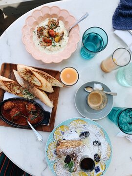 Table of brunch food