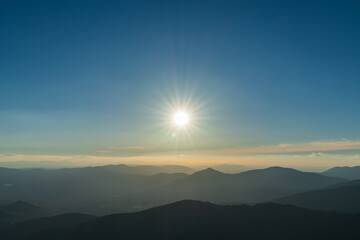 Obraz premium Cadena de montañas en Madrid, desde la Sierra de Guadarrama
