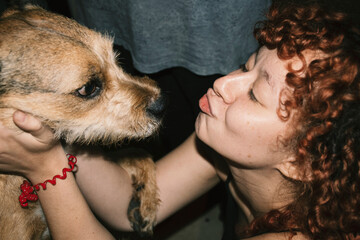Pet kiss