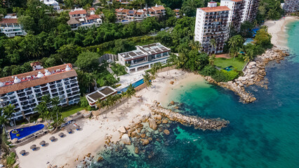 Playa Esmeralda, la playa con bahía en Puerto Vallarta jalisco, México! La playa mas bonita