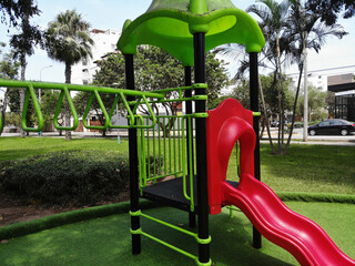 Parque de juegos infantiles, juegos para niños. recreación infantil. - obrazy, fototapety, plakaty