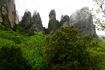 Rocks of Meteora in the fog, Greece  // Felsen von Meteora im Nebel, Griechenland