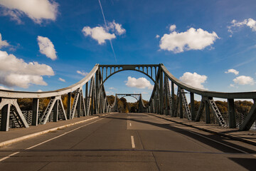 Obraz premium Potsdam- Glienicker Brücke