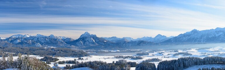 Fototapeta na wymiar Panorama Winterlandschaft im Allgäu bei Füssen