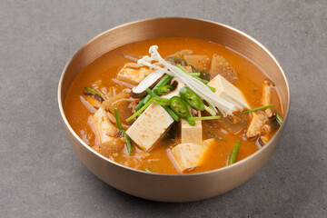 brisket doenjang jjigae, doenjang jjigae, doenjang jjigae, doenjang jjigae, doenjang, beef, tofu, vegetables, vegetables, Korean food, food, food, ingredients,차돌된장찌개,  된장찌개 ,차돌박이, 찌개 ,된장 ,소고기, 두부 ,야채,