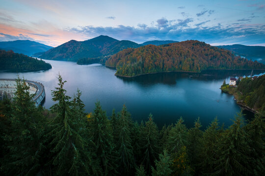 Valea Bilder Durchsuchen 966 Archivfotos, und Videos