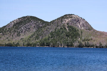 Fototapeta premium The Bubbles across Jordan Pond