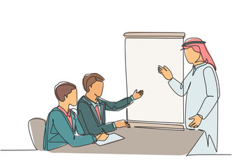 Single continuous line drawing of young muslim startup founder do pitching presentation to prospective investor. Arab middle east cloth kandura, thawb, robe. One line draw design vector illustration