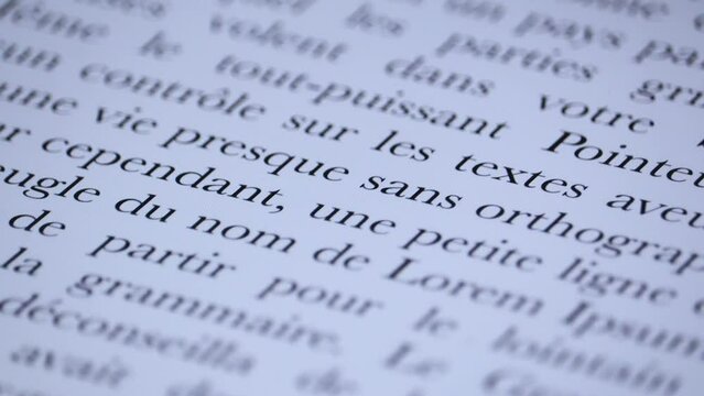 French Text Scrolling On A Pc Display Screen 04