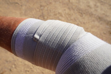 Elbow support brace for tendonitis and joint pain.
