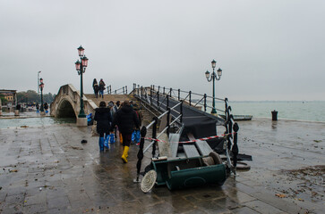 Una passerella che scavalca un ponte della Riva degli Schiavoni devastata dall'acqua alta straordinaria del 12 novembre 2019 a Venezia