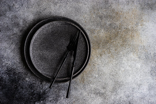 Minimalistic table setting