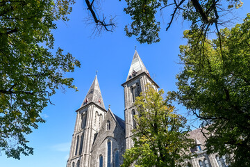 Belgique Wallonie Maredsous abbaye monastere eglise religion tourisme patrimoine architecture tour...