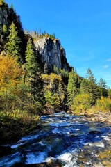 Obraz na płótnie Canvas autumn in the mountains