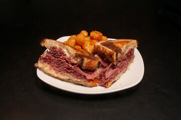 Delicious Reuben Sandwich