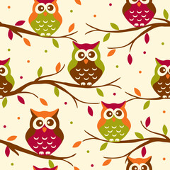 Autumn Cute Owls character with Ivory background. Perfect for fall and Thanksgiving. Seamless vector pattern