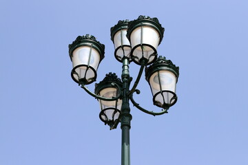 Fototapeta na wymiar Lantern to illuminate the city street at night.