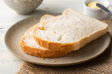 パリッともっちりしっとりのハードトースト