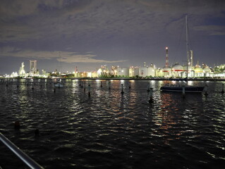 四日市工業地帯の夜景の夜景の風景を撮影