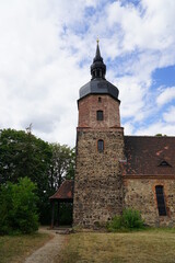 Fototapeta premium Die Kirche in Neupetershain Nord im Landkreis Oberspreewald-Lausitz