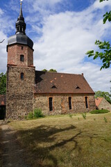 Fototapeta na wymiar Die Kirche in Neupetershain Nord im Landkreis Oberspreewald-Lausitz
