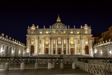 Fototapeta na wymiar St Peter's Basilica in Vatican