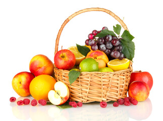 Obraz na płótnie Canvas basket of fruits