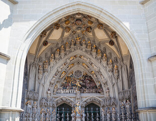 The Cathedral of Bern in the old city built in the Gothic style, it is the tallest cathedral in Switzerland with a height of 100.6 m